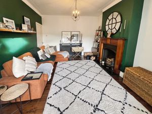 Sitting room- click for photo gallery